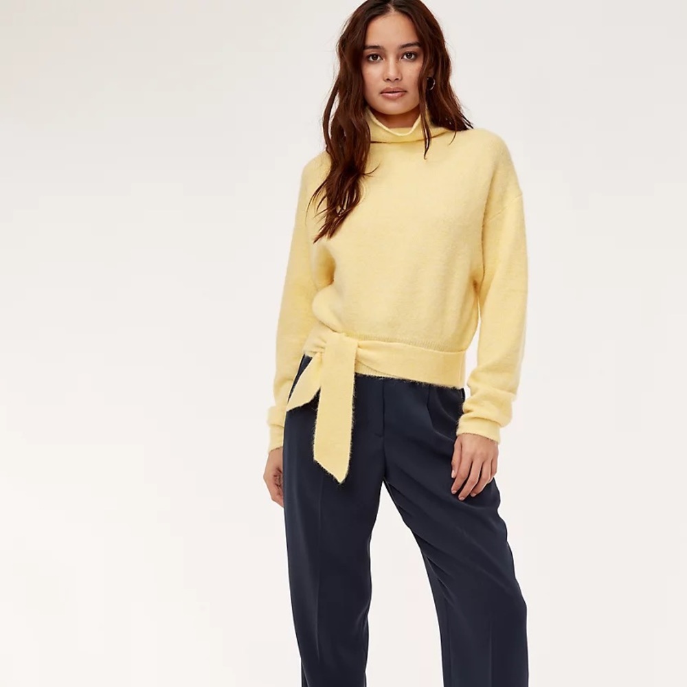 Aritiza Wilfred Lorin Sweater - Picture 2 of 4